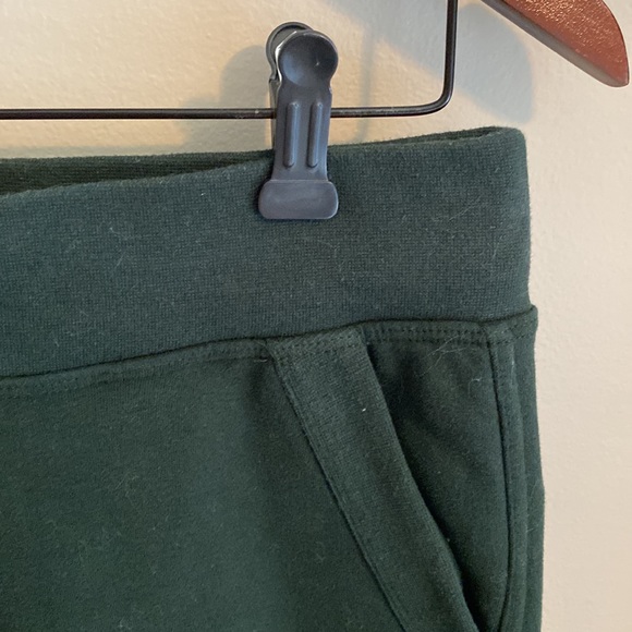 Lolë joggers - Picture 2 of 3